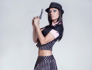 sophie sztriptíz táncoslány